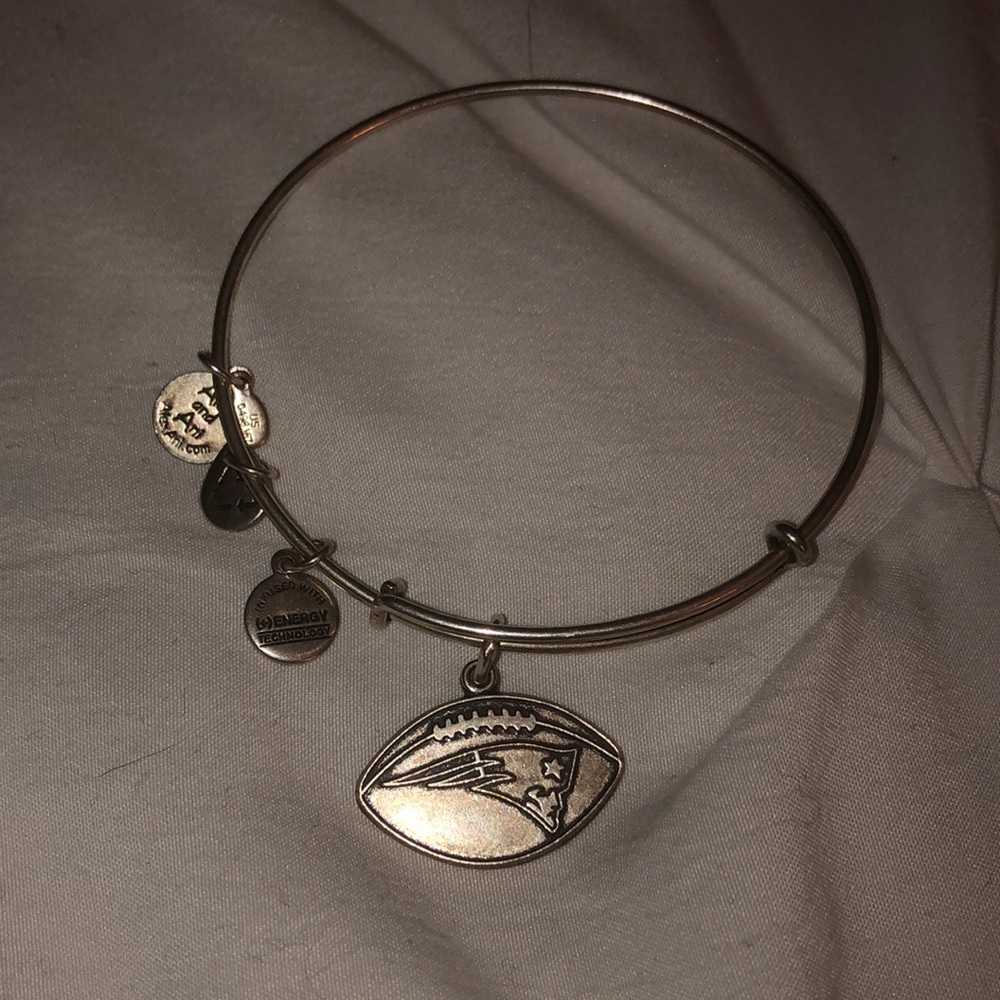 Alex and Ani NEW ENGLAND PATRIOTS charm bracelet